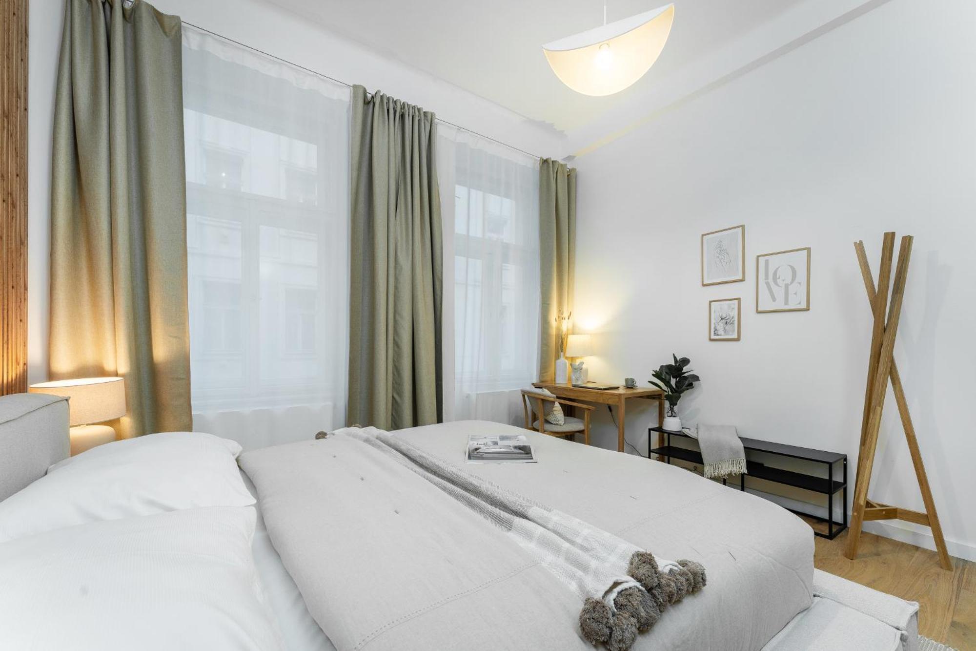 Cozy Wenceslas Square 700m Apartment, Apartmán